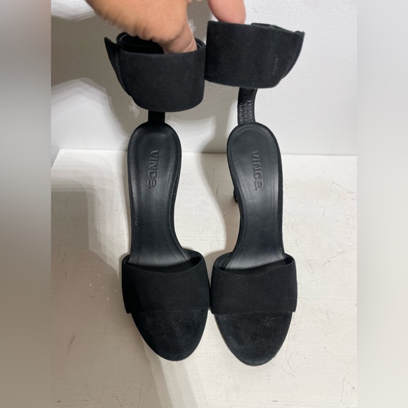 VINCE “GITA” Black Suede Ankle Strap Heeled Sandal Size 8 - Picture 3 of 9